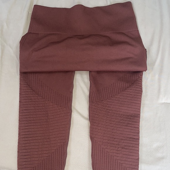 BBL Leggings - Picture 3 of 3
